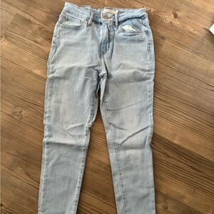 Light Wash High Rise Skinny Levi’s Jeans